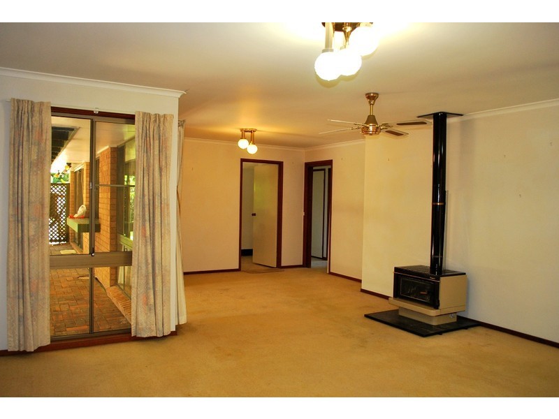 12 Michelle St, Bellmere QLD 4510