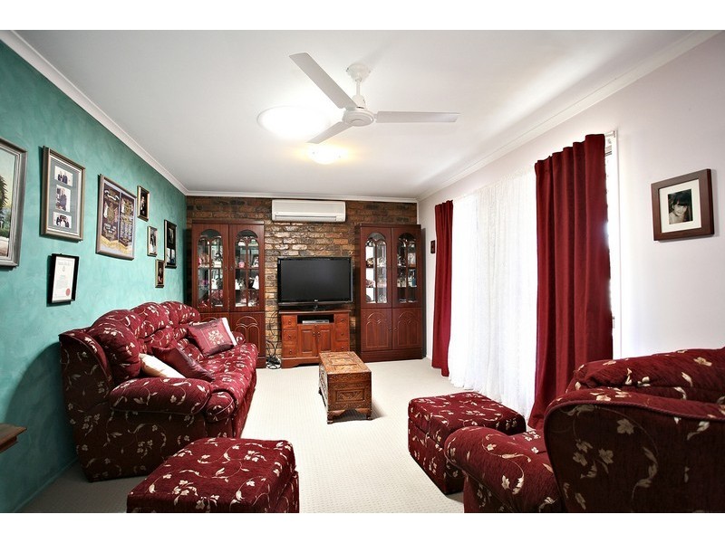 4 Alexander Crescent, Morayfield QLD 4506