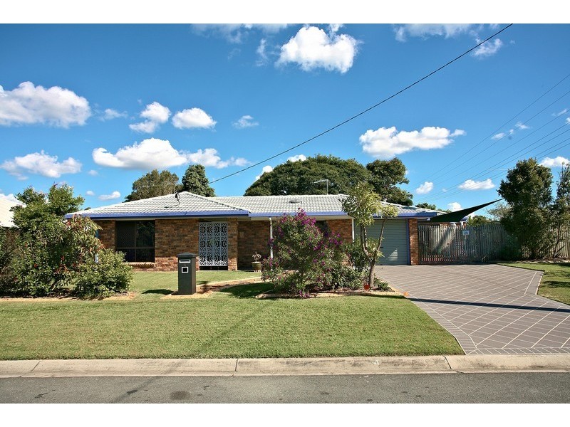 4 Alexander Crescent, Morayfield QLD 4506