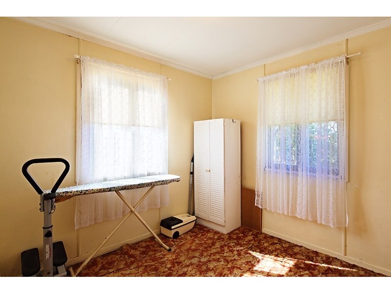23 Mill Rd, Caboolture QLD 4510