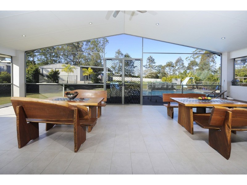 42 Three Ponds Place, Elimbah QLD 4516