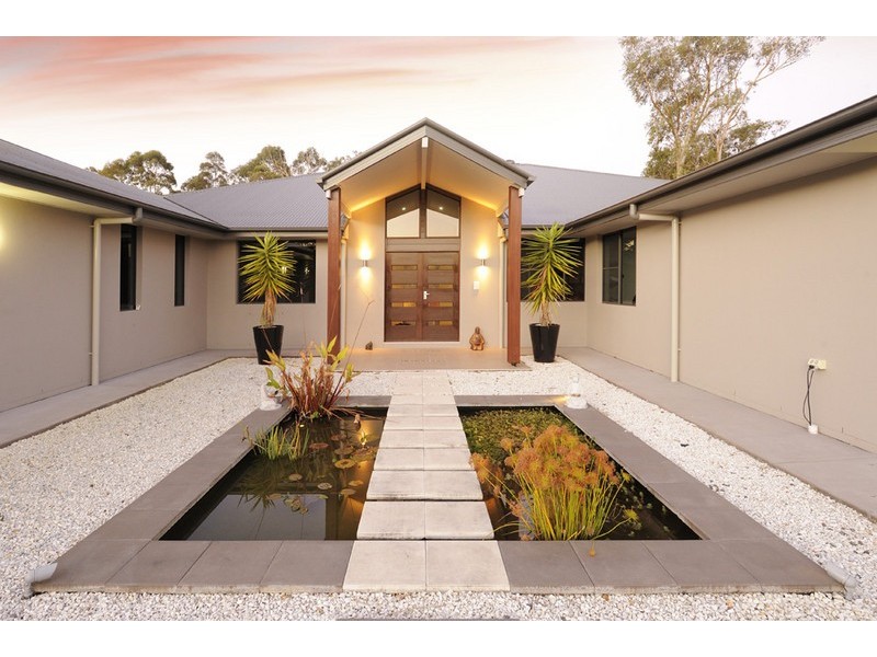 42 Three Ponds Place, Elimbah QLD 4516