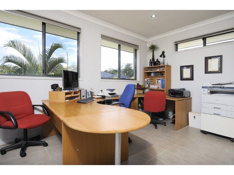 42 Three Ponds Place, Elimbah QLD 4516