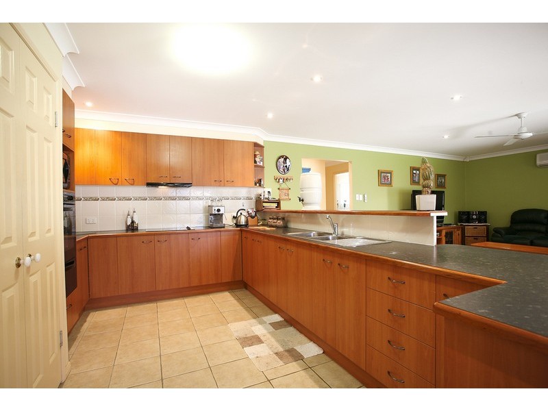 9 Maurice Avenue, Morayfield QLD 4506