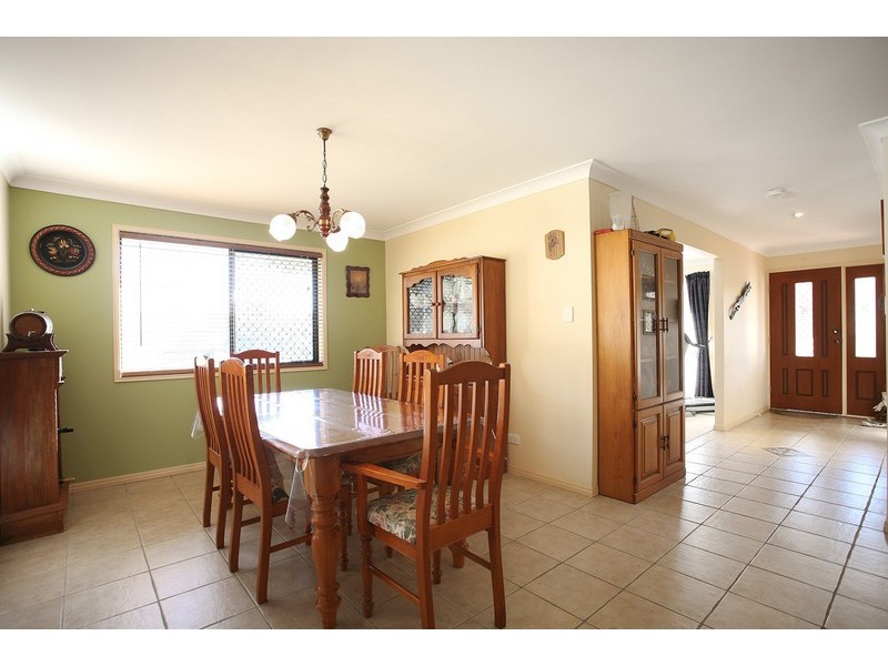 9 Maurice Avenue, Morayfield QLD 4506