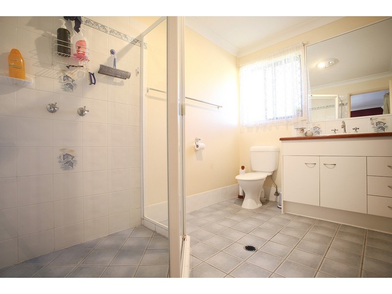 9 Maurice Avenue, Morayfield QLD 4506