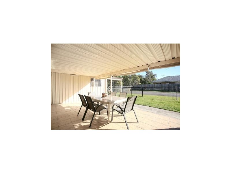 9 Maurice Avenue, Morayfield QLD 4506