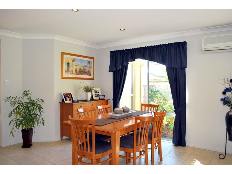 17 Maurice Avenue, Morayfield QLD 4506