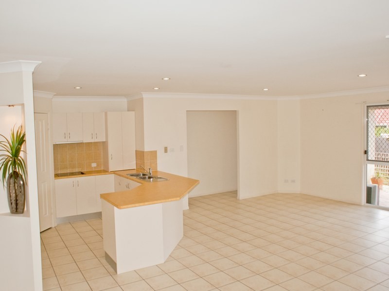 12 Keneally Court, Morayfield QLD 4506