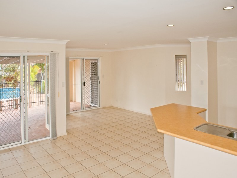 12 Keneally Court, Morayfield QLD 4506