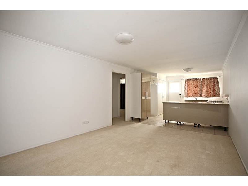 3/21 Mortimer Street, Caboolture QLD 4510