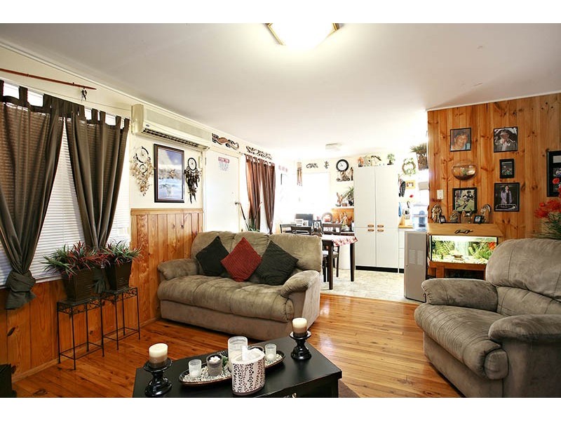 25 Kenneth Street, Morayfield QLD 4506