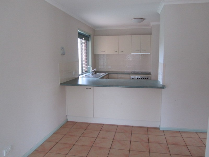 4 Hillmont Crescent, Morayfield QLD 4506