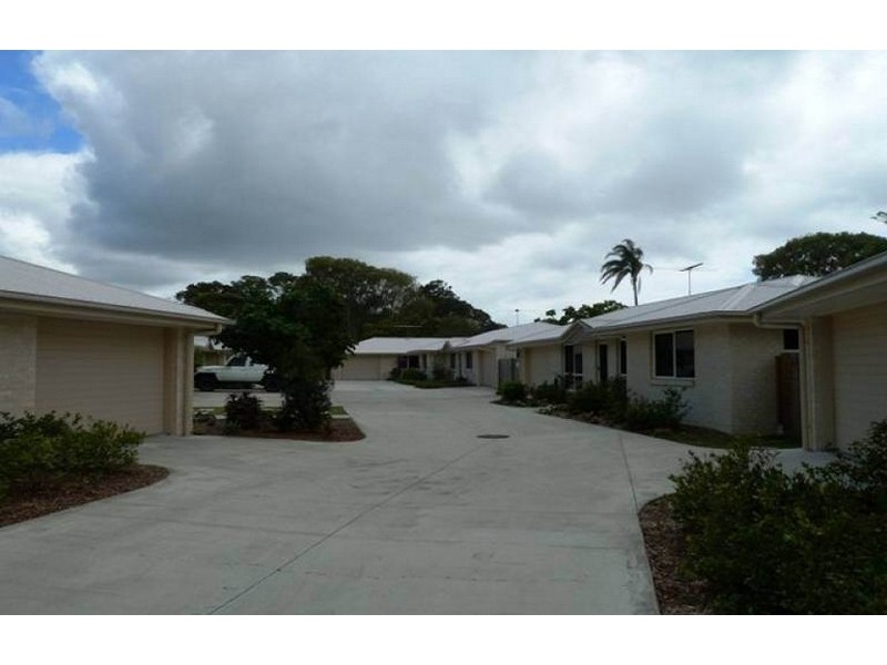 4/9 Progress Avenue, Beachmere QLD 4510