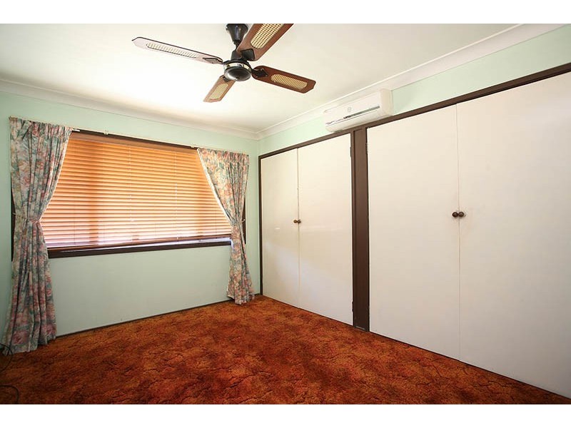 2 Patrick Street, Beachmere QLD 4510