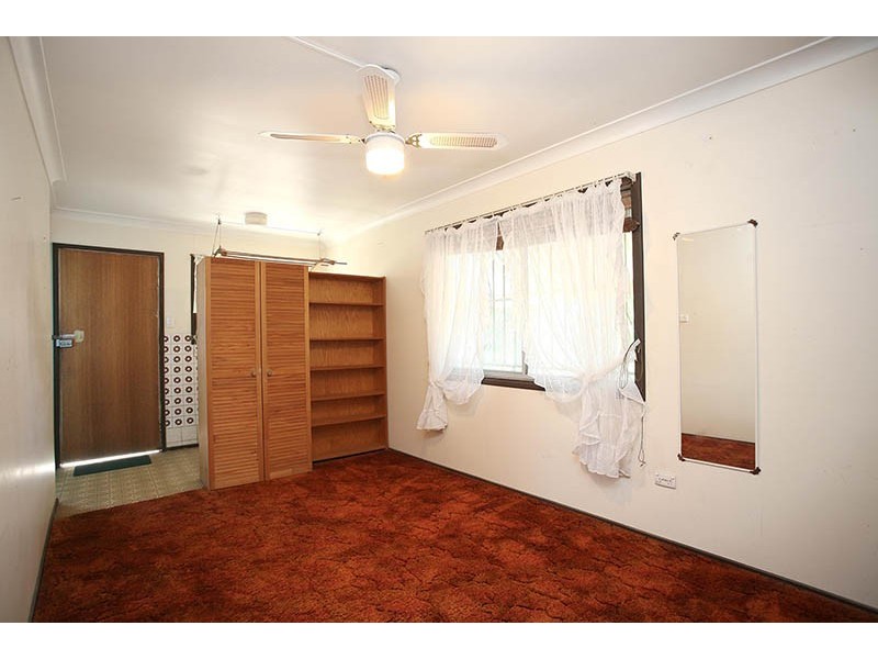 2 Patrick Street, Beachmere QLD 4510