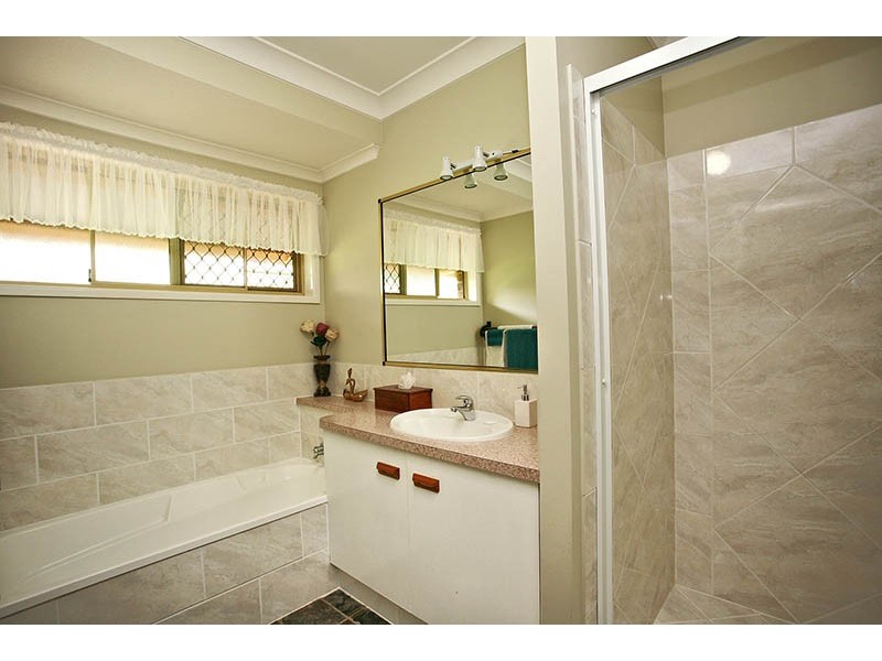 1 Guilford Court, Bellmere QLD 4510
