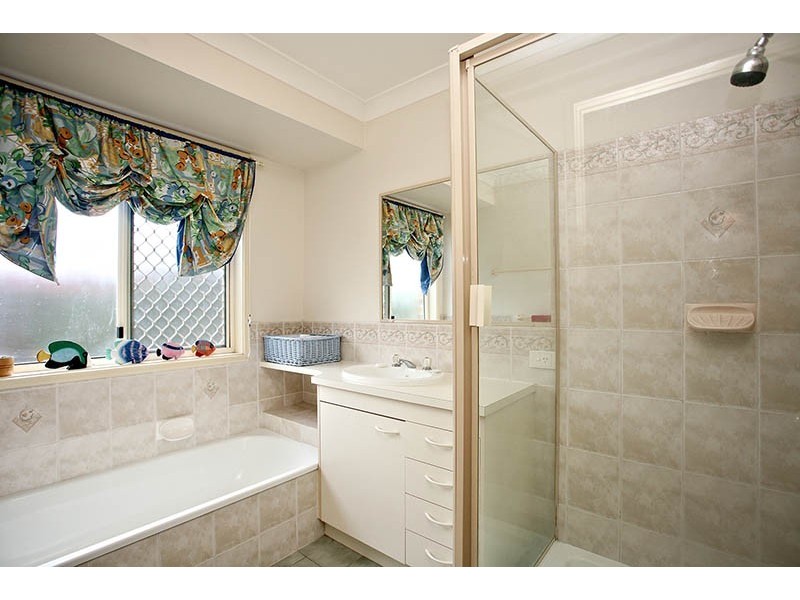 17 Parkridge Avenue, Upper Caboolture QLD 4510
