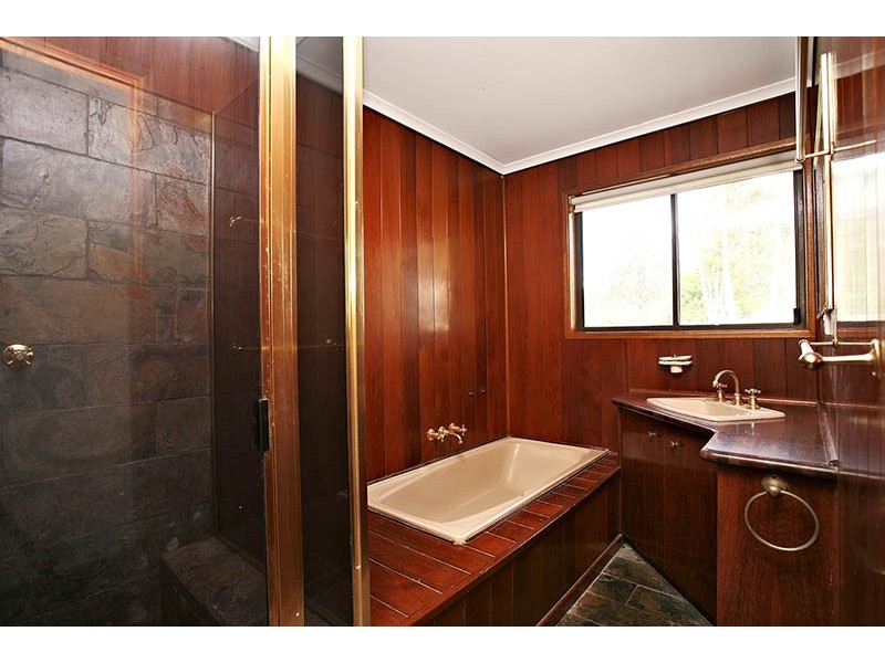 712 Caboolture River Road, Upper Caboolture QLD 4510