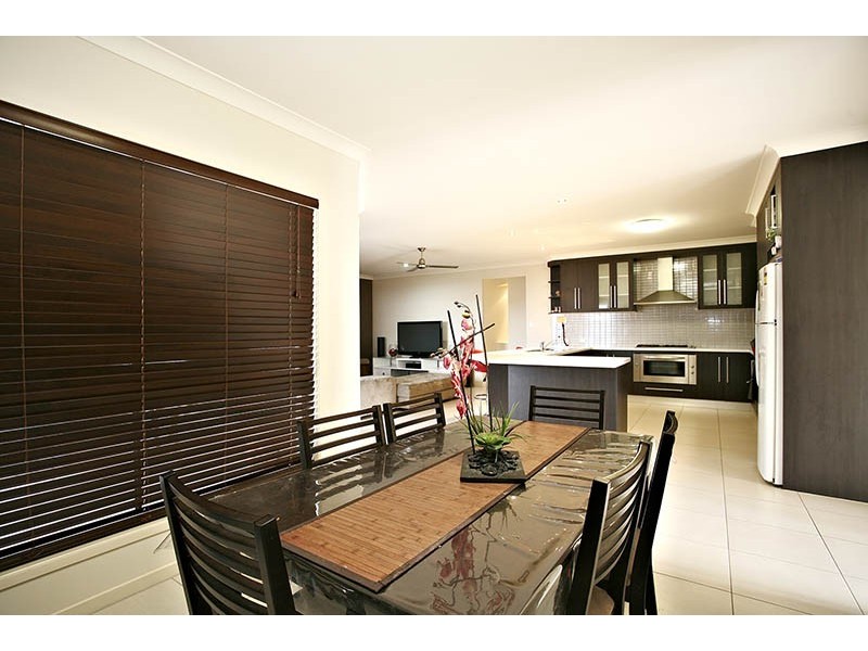 10 Ashbrook Drive, Morayfield QLD 4506