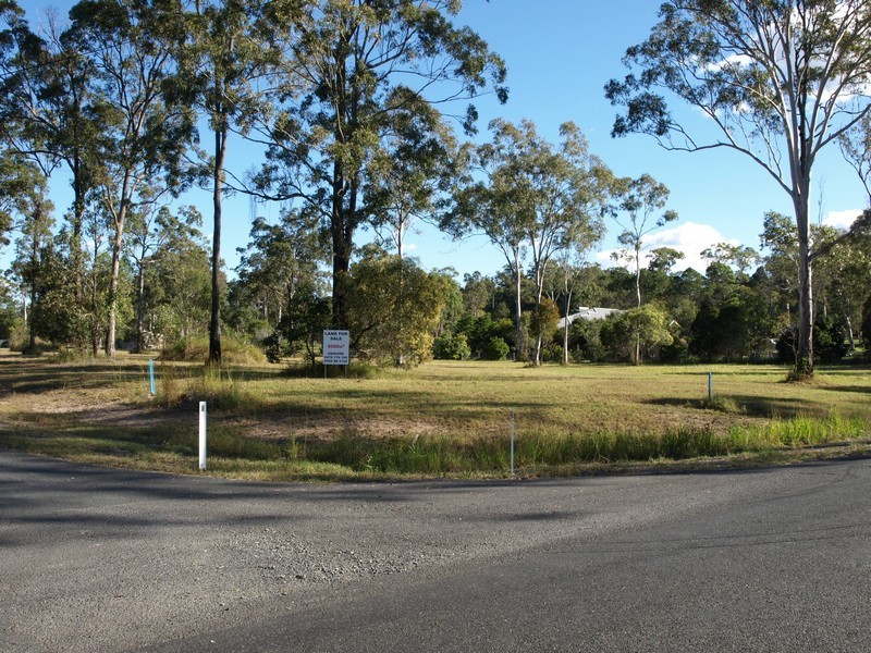 2 Adelong Court, Morayfield QLD 4506