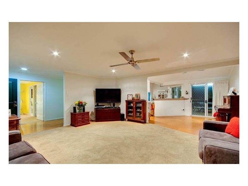 18 Bounty Drive, Caboolture South QLD 4510