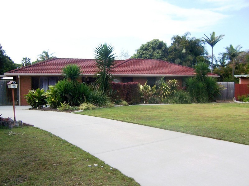 12 Fraser Place, Morayfield QLD 4506