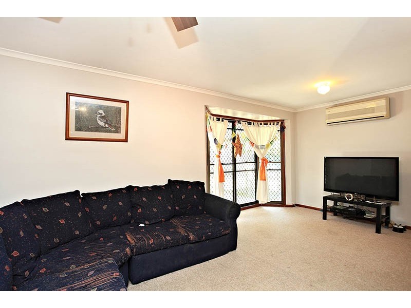 12 Fraser Place, Morayfield QLD 4506