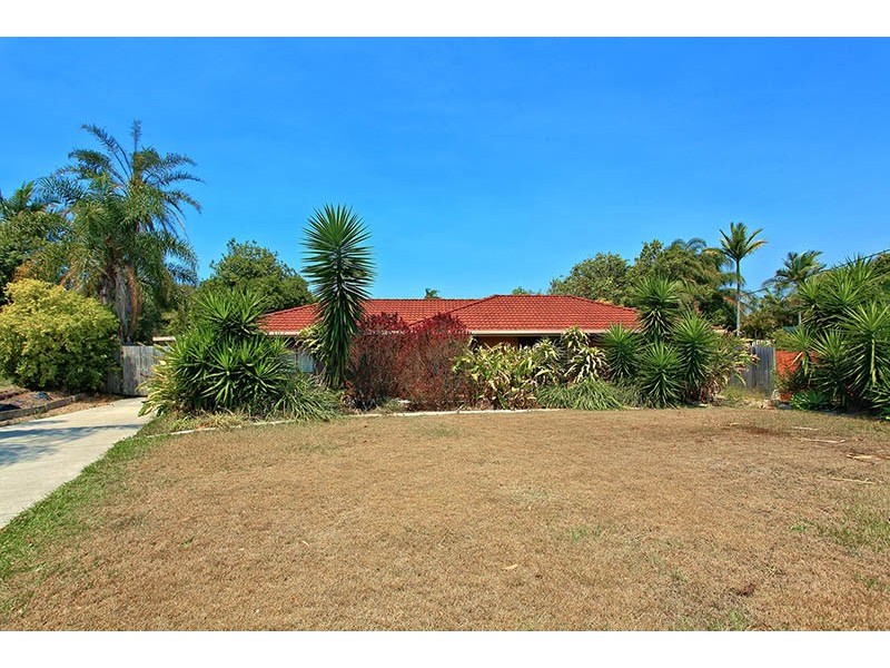 12 Fraser Place, Morayfield QLD 4506