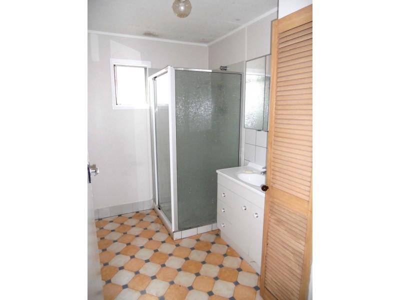 27-A/B Bradman Street, Caboolture QLD 4510