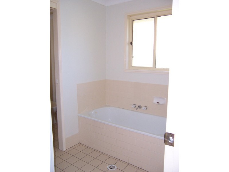 19 Crestbrook, Morayfield QLD 4506