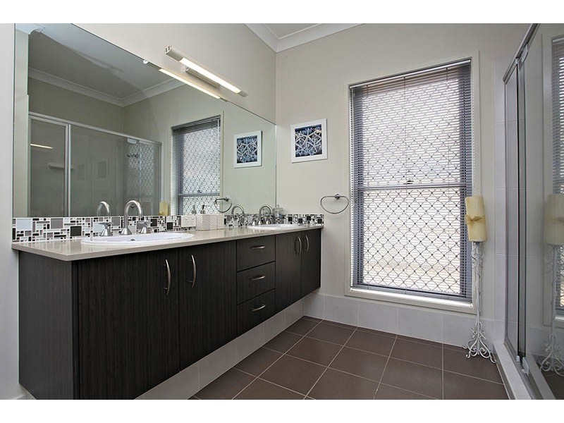 26 Schipper Court, Caboolture QLD 4510