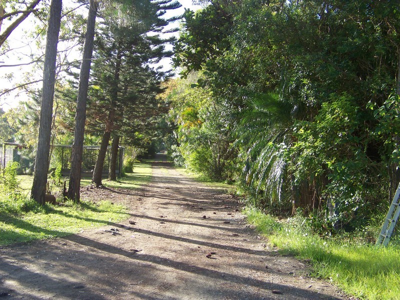 101 Bishop Road, Beachmere QLD 4510