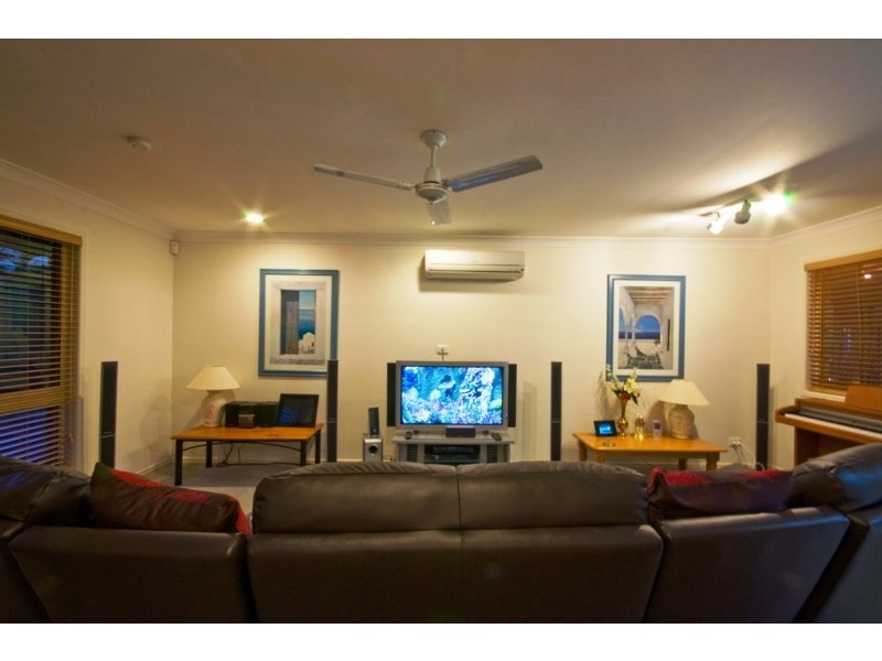 98 Macginley Road, Upper Caboolture QLD 4510