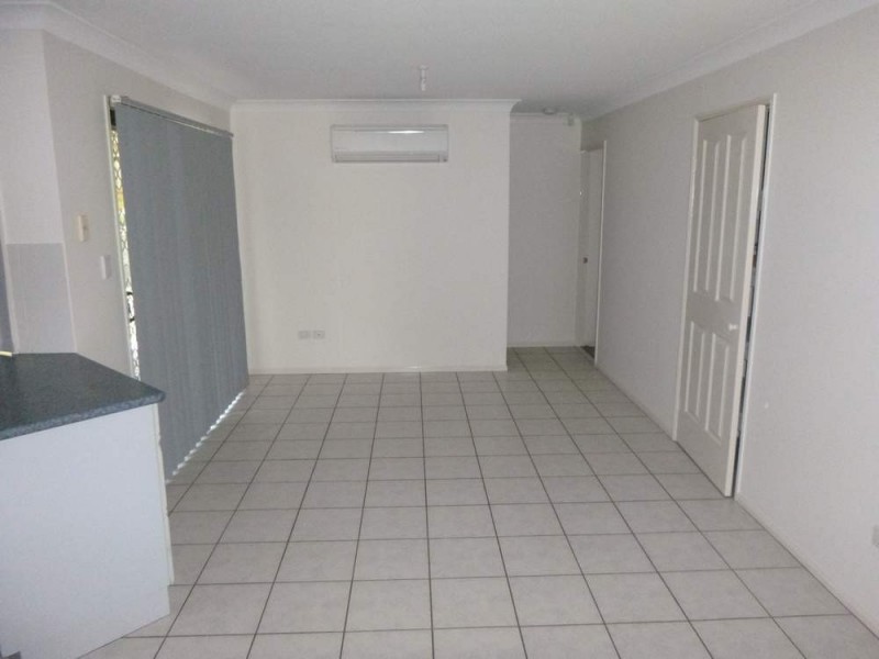 16 Sutherland Crescent, Morayfield QLD 4506