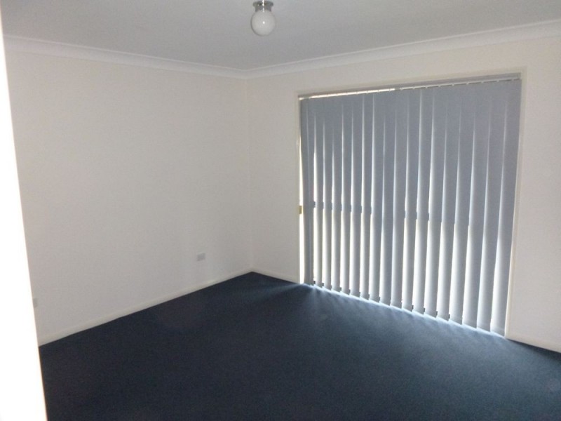 16 Sutherland Crescent, Morayfield QLD 4506