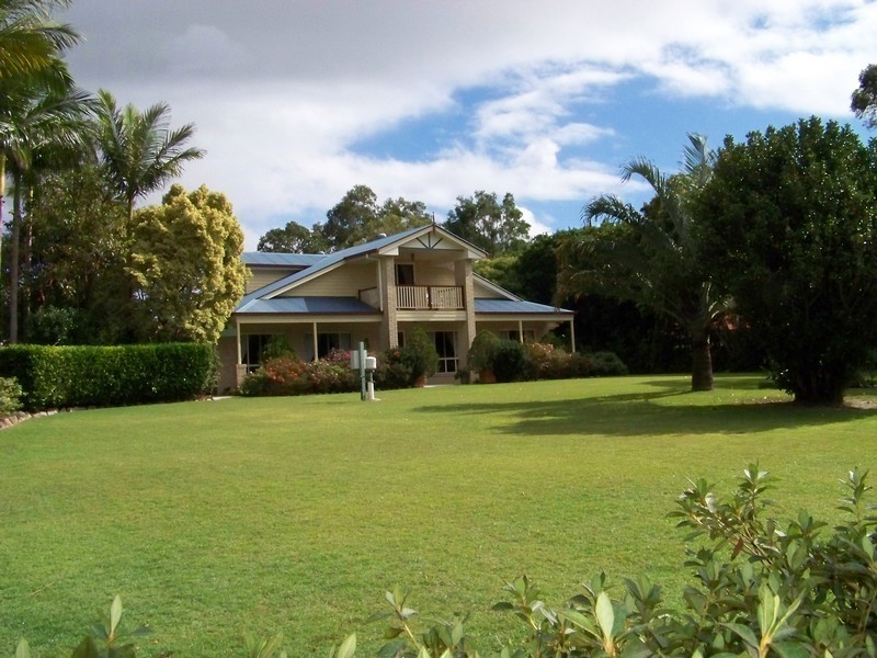 207 Bigmor Drive, Elimbah QLD 4516