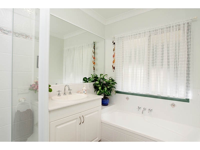 207 Bigmor Drive, Elimbah QLD 4516