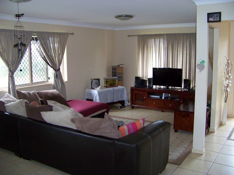 5 Helpmann Court, Morayfield QLD 4506