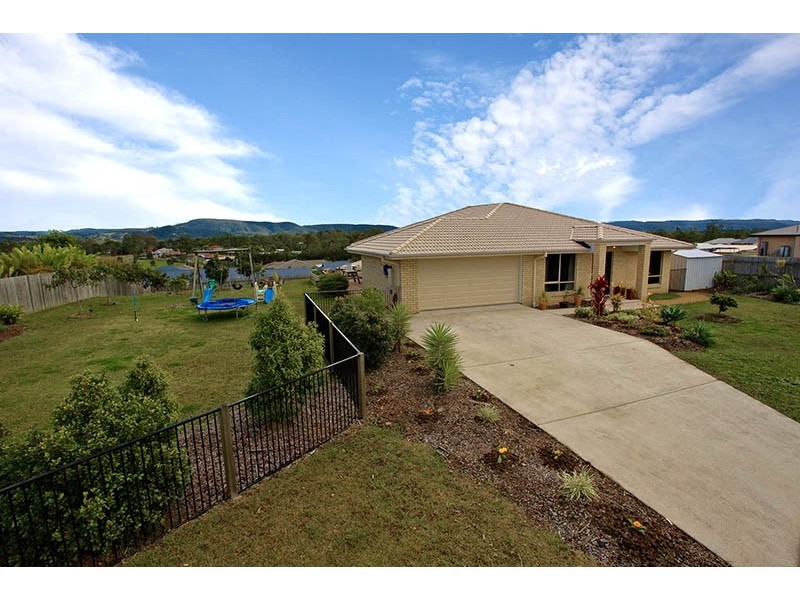 13-15 Allikea Place, D’aguilar QLD 4514