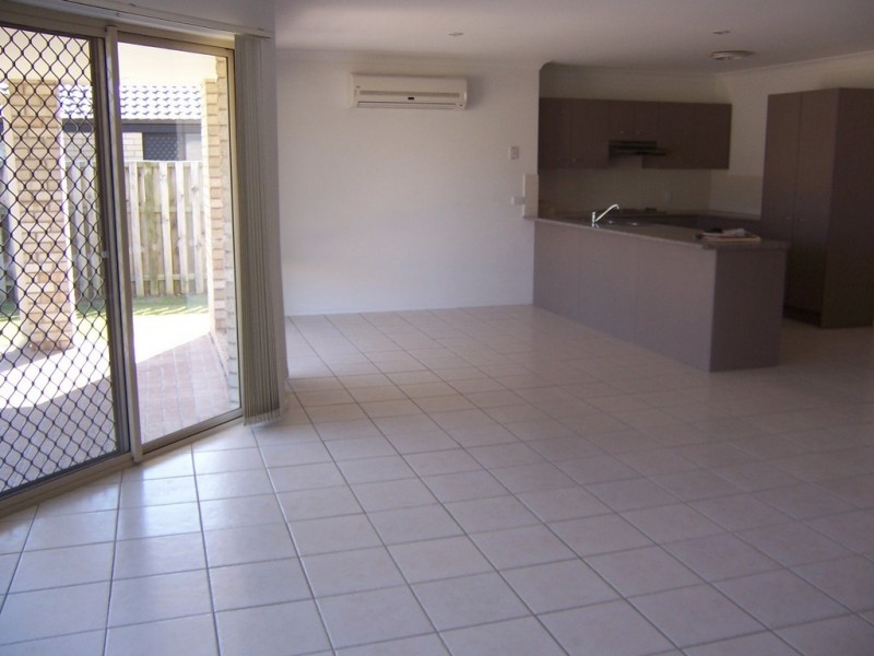 44 Maurice Avenue, Morayfield QLD 4506