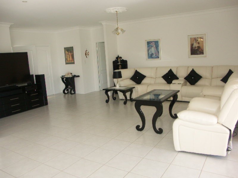 2-8 Sammor Road, Elimbah QLD 4516