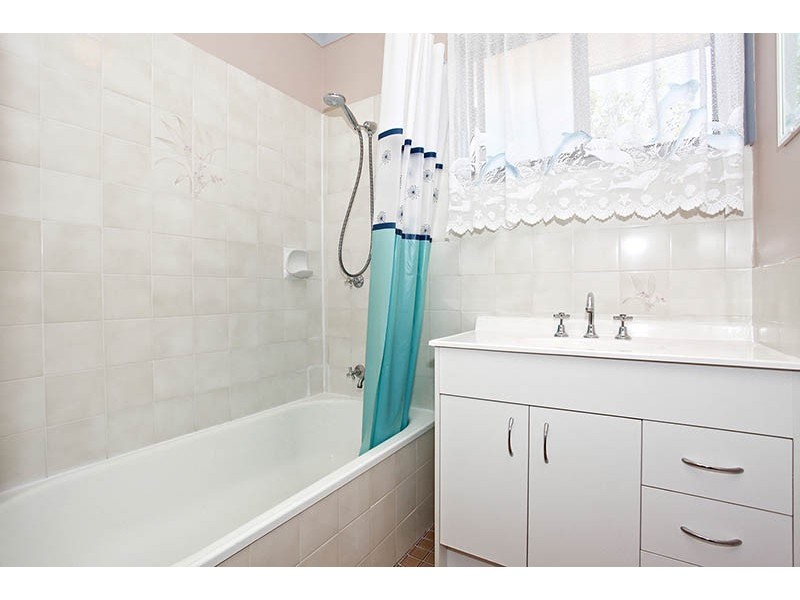 11 Diamond Street, Caboolture QLD 4510