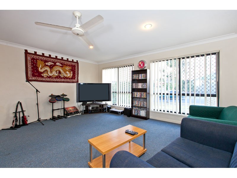21 Summerhill Drive, Morayfield QLD 4506