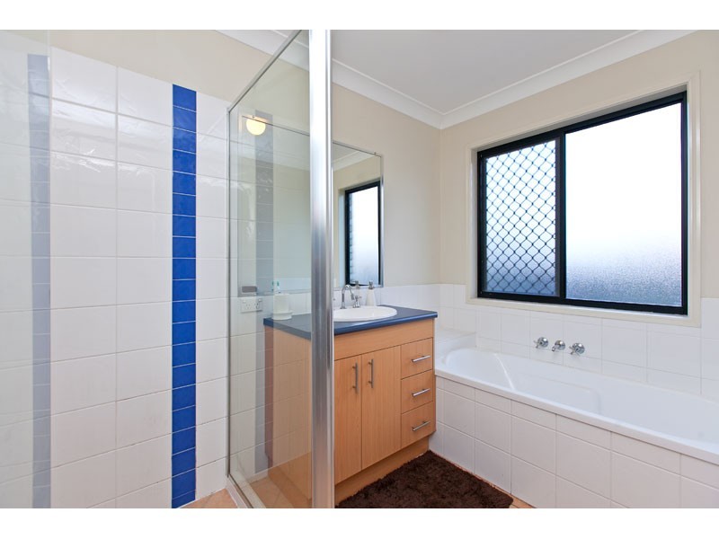 21 Summerhill Drive, Morayfield QLD 4506