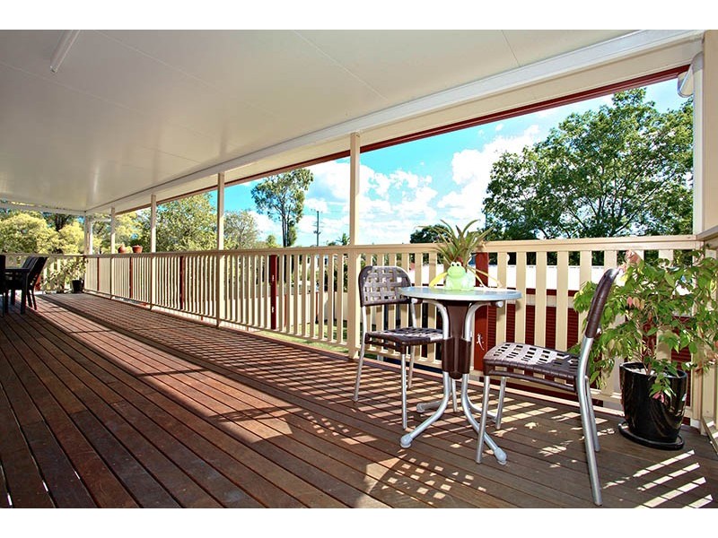 14 Nanbaree Avenue, Caboolture South QLD 4510