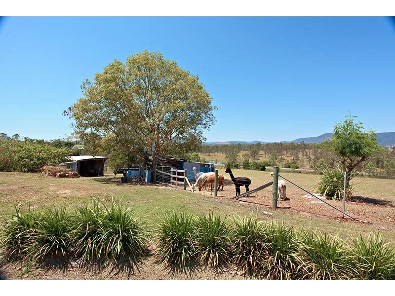 23 Shapland Drive, Woodford QLD 4514