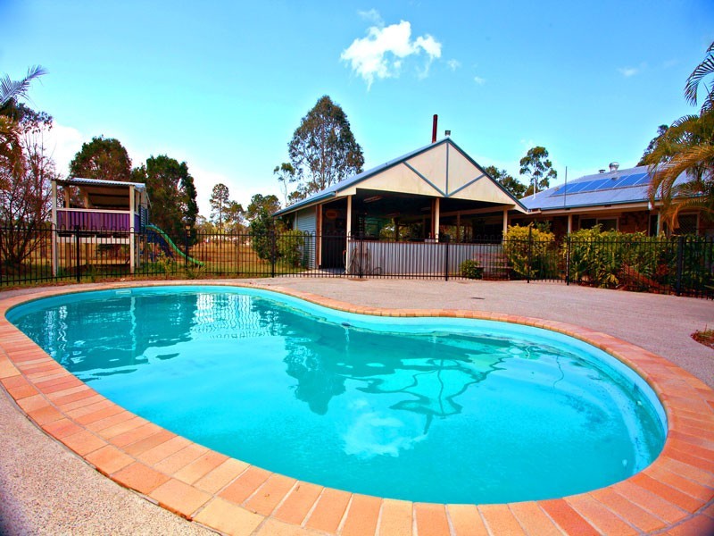 24 Logrunner Drive, Upper Caboolture QLD 4510