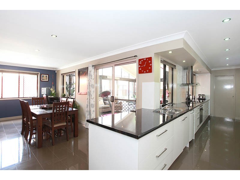 4 Beech Drive, Morayfield QLD 4506