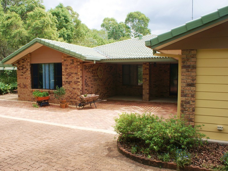 76 Waterside Drive, Wamuran QLD 4512